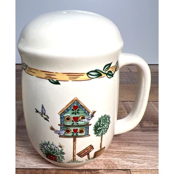 Set Of 2 Ceramic Birdhouse Salt & Pepper Shakers - Picture 2 of 4